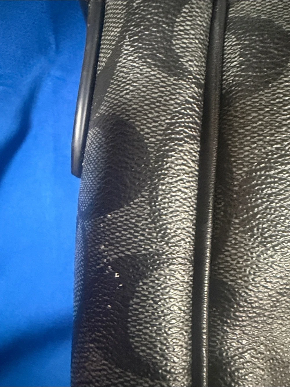 AUTHENTIC Coach Messenger Bag in Black/Charcoal with Signature Logo